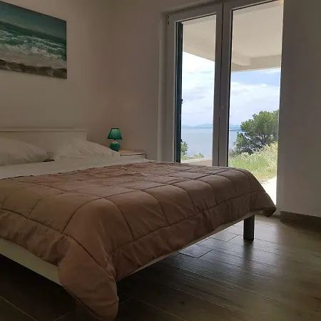 Dino Marusici Villa Mimice